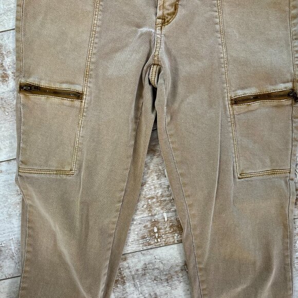 Slimming Canyon River Blues Cargo Jeans - Picture 4 of 7